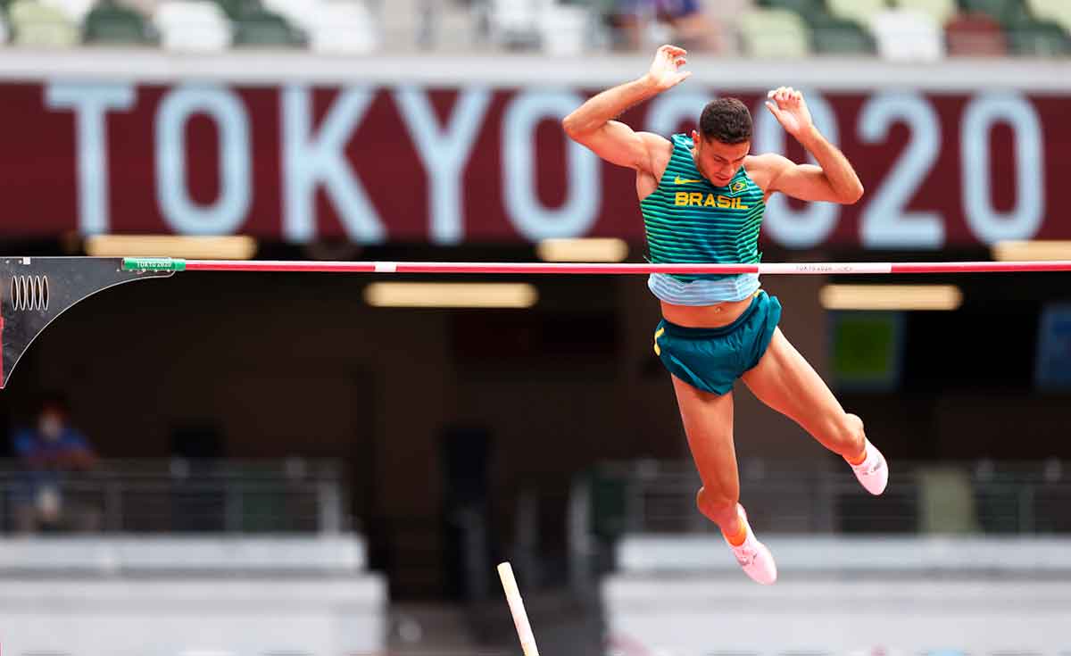 Thiago Braz e Izabela Rodrigues disputam finais no atletismo dos Jogos Olímpicos de Tóquio 2020