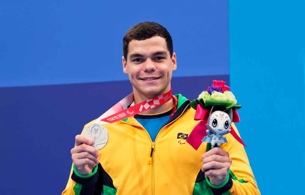 Gabriel Bandeira é prata nos 200m livre pela classe S14 e conquista sua segunda medalha em Tóquio