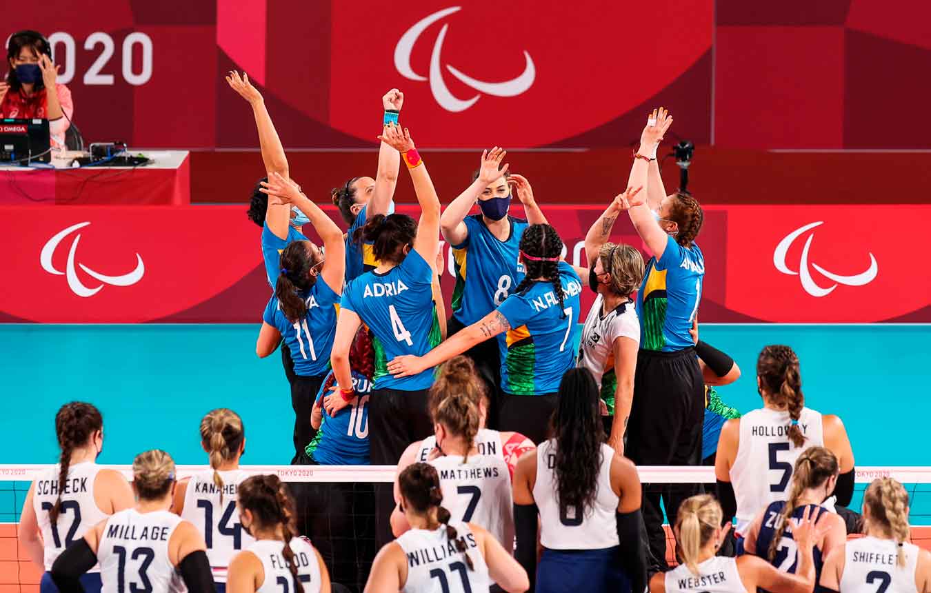 Brasil vence Canadá no vôlei sentado feminino e repete conquista do bronze