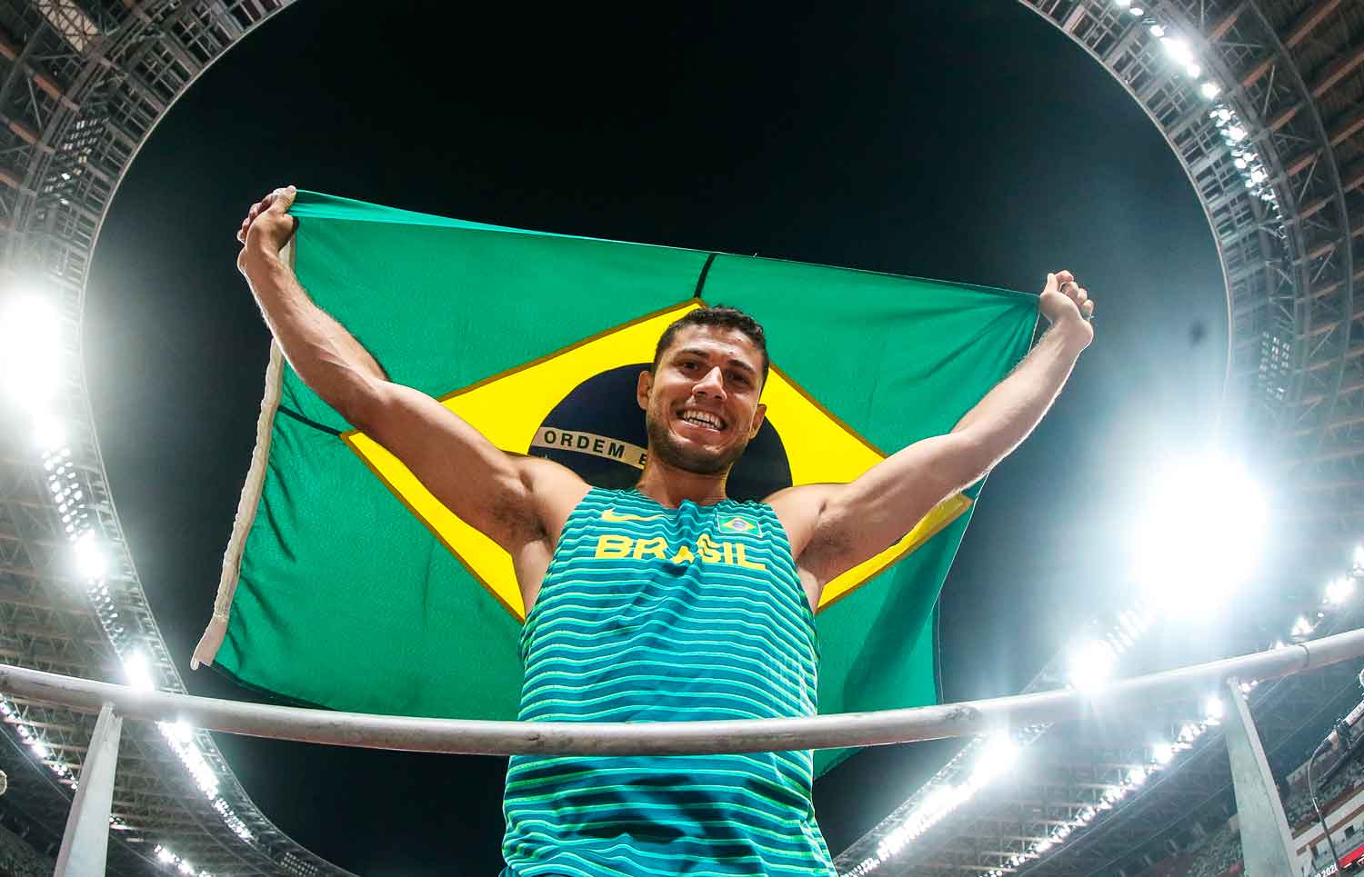 Thiago Braz usa ginástica para se reinventar após Tóquio e mira pódio em Mundial: “Estou aqui para ganhar”