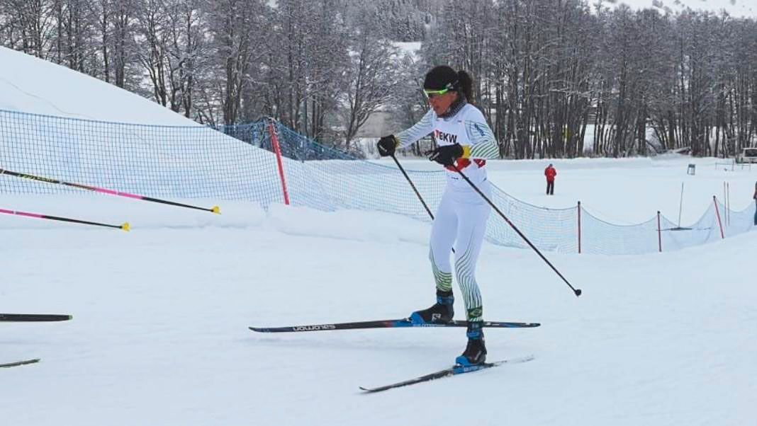 Jaqueline Mourão e Manex Silva fazem melhores resultados da temporada no Distance do esqui cross country