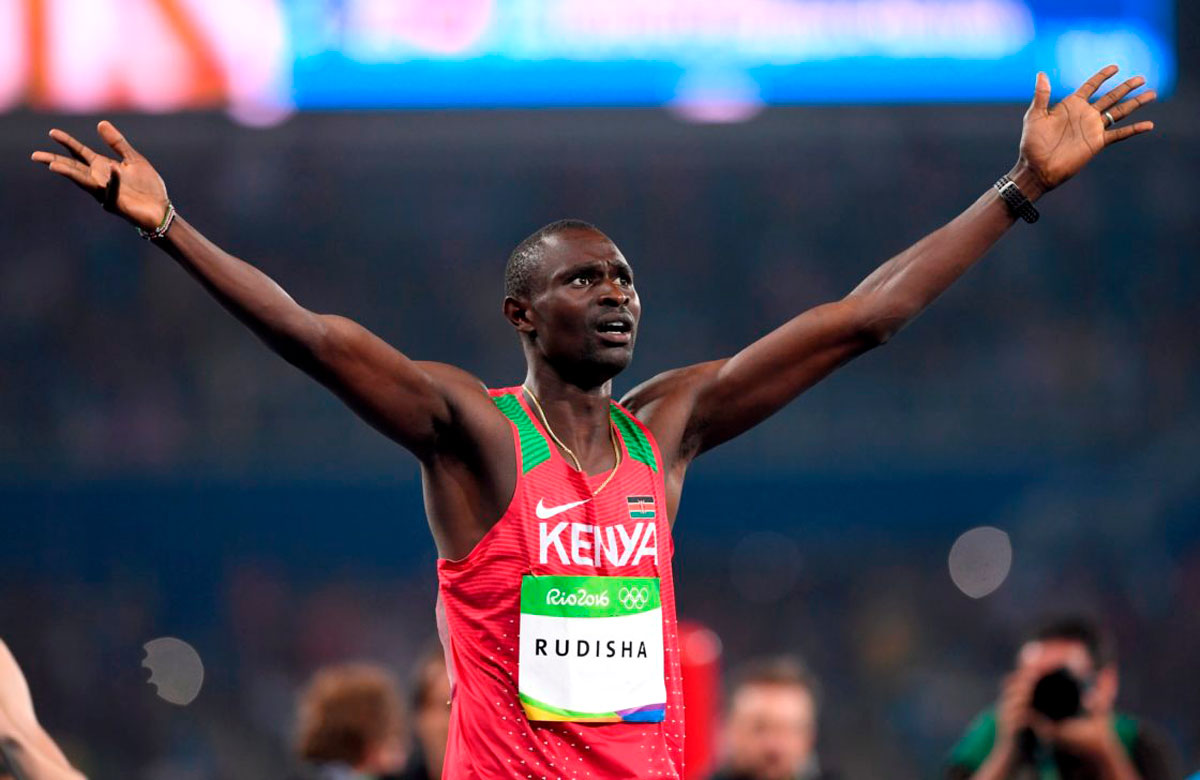 Bicampeão olímpico de atletismo sobrevive após queda de avião no Quênia